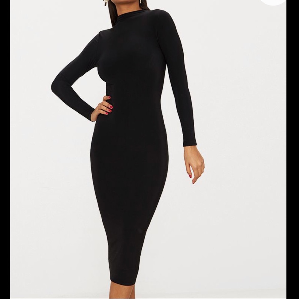 Pretty Little Thing skin black dress